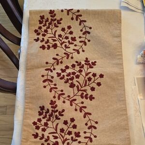 Elegant Envogue Tan Table Runner with Red Floral Design